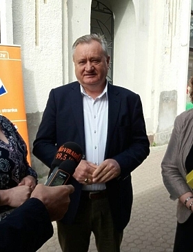 Đakovački HNS: "Što radi ova gradska vlast?" - Politika - Novi Radio, Đakovo