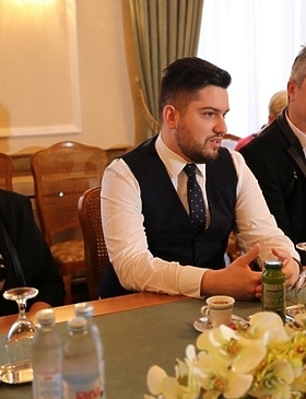 Župan ugostio najboljeg mladog poljoprivrednika - Gospodarstvo - Elatus