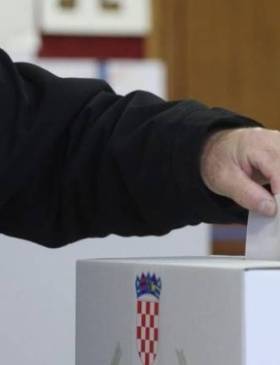 Marinu Mandariću novi mandat - Politika - Novi Radio, Đakovo