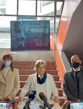 Mirjana Adrić: „Đakovo je grad bez komunikacije" - Politika - Novi Radio, Đakovo