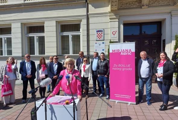 Kandidatkinja za gradonačelnicu Mirjana Adrić čestitala Dan Grada Đakova - Politika - Novi Radio, Đakovo