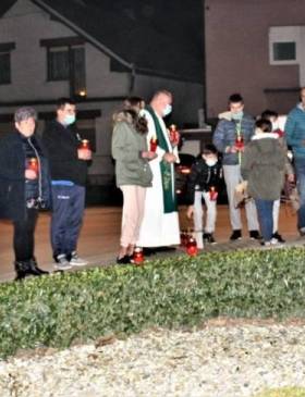 Punitovčani molitvom zajedno u sjećanju - Vijesti - Elatus