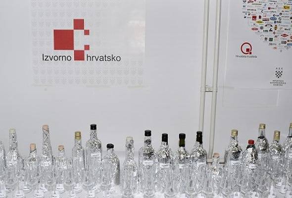 Na 17. ocjenjivanje rakija i likera pristiglo 126 uzoraka - Gospodarstvo - Elatus