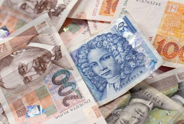 Nova krađa bankovne kartice, policija zabilježila 60 prekrašaja pješaka - Vijesti - Elatus