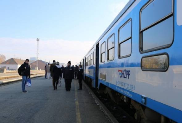 Studentima se ukida besplatni prijevoz vlakom - Vijesti - Elatus