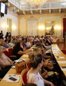 Veliki interes za radionicu o uvođenju eura - Vijesti - Elatus
