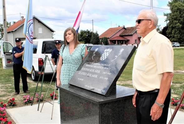 Svečanost otkrivanja spomen obilježja braći Kolarik - Vijesti - Elatus