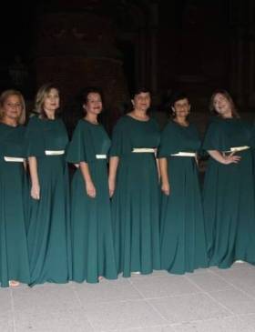 Ženska klapa "Ceritssa'' još jednom, uspješno organizirala smotru klapa u Đakovu - Lifestyle - Novi Radio, Đakovo