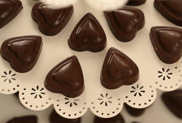 Đakovo dobilo novi kulturno-gastronomski proizvod - praline "Sofijina srca'' i prateću brošuru - Culture - Elatus