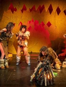 Predstava "Praljudi" u Centru za kulturu Đakovo - Culture - Elatus