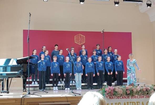 Zlatna nagrada zboru Osnovne glazbene škole pri OŠ "Ivan Goran Kovačić" Đakovo - Culture - Elatus