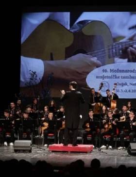 Zlatna plaketa Tamburaškom orkestru Općine Semeljci - Lifestyle - Novi Radio, Đakovo