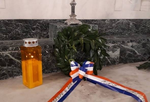HNS Đakovo: Vijenac za biskupa Strossmayera - Vijesti - Elatus