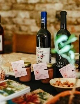 Vinatlon 2023 – rekordan broj posjetitelja u Zmajevcu na festivalu vina - Culture - Elatus