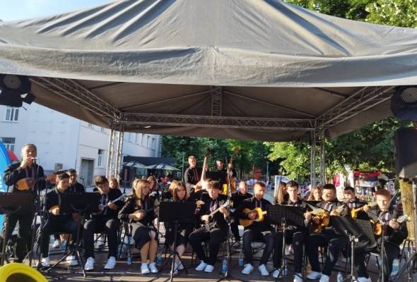 Tamburaški orkestar Općine Semeljci nastupio u Banjaluci - Lifestyle - Novi Radio, Đakovo