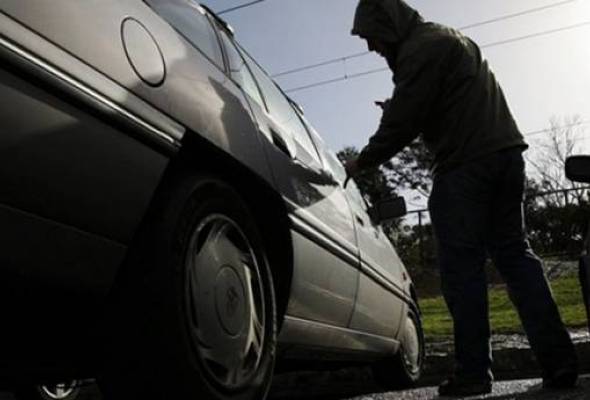 Prvo provalio u ugostiteljski objekt, a potom iz dvorišta ukrao automobil s kojim je imao prometnu nesreću  - Vijesti - Elatus