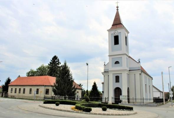 Općina Punitovci se ograđuje od koncerta Rade Lackovića povodom Crkvenog goda - Lifestyle - Novi Radio, Đakovo