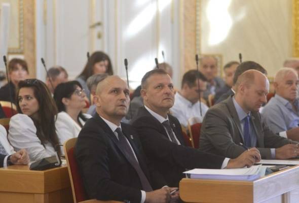 Županija odobrila potpore za studente poslijediplomskog studija - Vijesti - Elatus