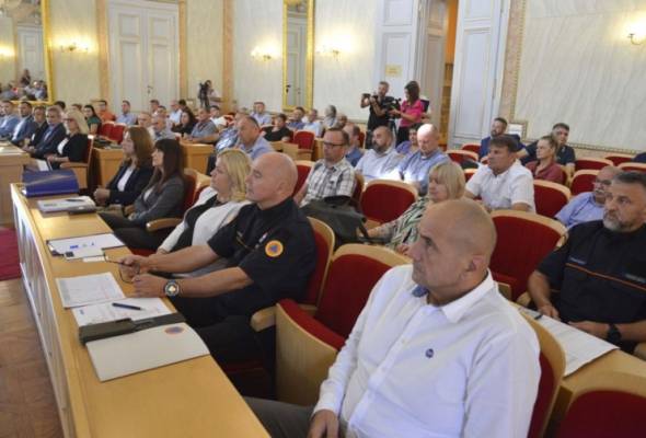 Održana Koordinacija župana i gradonačelnika i načelnika OBŽ o afričkoj svinjskoj kugi - Vijesti - Elatus