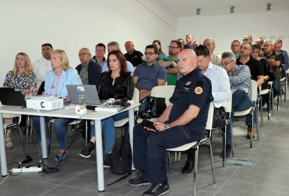 Održan koordinacijski sastanak Nacionalnog kriznog stožera za kontrolu i suzbijanje afričke svinjske kuge i Lokalnog kriznog stožera - Gospodarstvo - Elatus