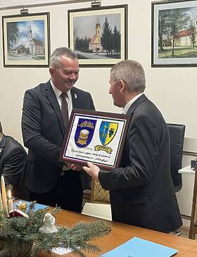 Općina Semeljci i Samouprava Semelj iz Mađarske potpisale Sporazum i Povelju o prijateljstvu i suradnji - Vijesti - Elatus