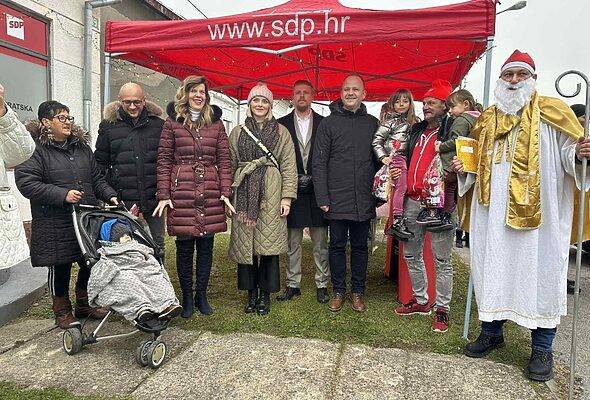 Obilježavanje blagdana sv. Nikole i problem jaslica u Đurđenovcu - Vijesti - Elatus