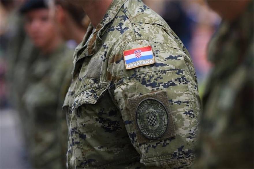 Uvodi li se ponovno obavezni vojni rok? - Novi Radio, Đakovo