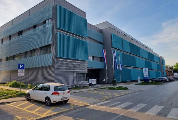 KBC Osijek ukinuo zabranu posjeta bolesnicima - Vijesti - Elatus