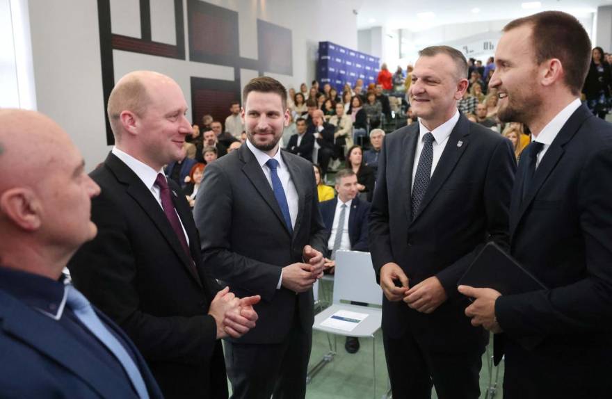 Optimalan razvoj Slavonije i Baranje u fokusu današnjeg znanstveno-stručnog skupa - Novi Radio, Đakovo