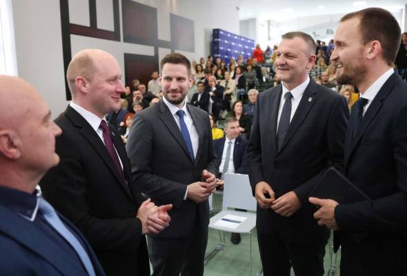 Optimalan razvoj Slavonije i Baranje u fokusu današnjeg znanstveno-stručnog skupa - Gospodarstvo - Elatus