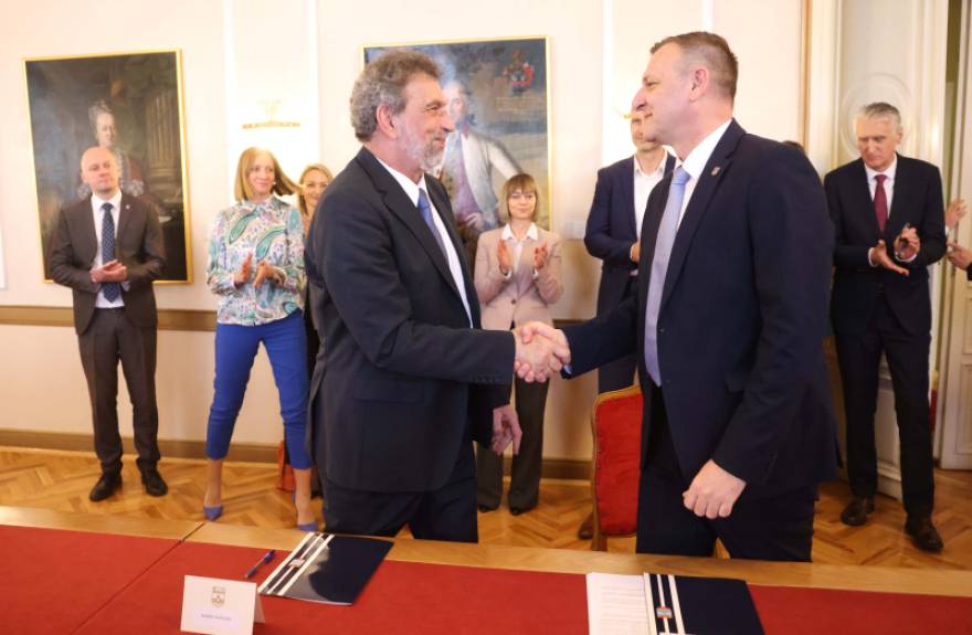 Za provođenje cjelodnevne nastave u OBŽ uloženo 2,6 milijuna eura u 10 škola - Novi Radio, Đakovo