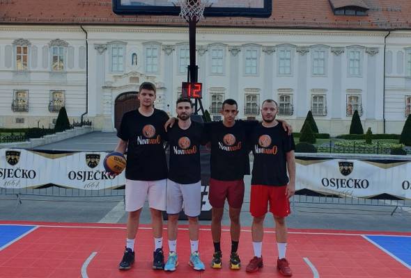 Ekipe Slavonija nekretnine i Novi radio na  turniru ulične košarke SLAVONIJA OPEN. - Sport - Novi Radio, Đakovo
