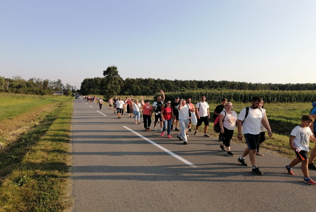 Policija hodočasnike i vozače poziva na oprez - Novi Radio, Đakovo