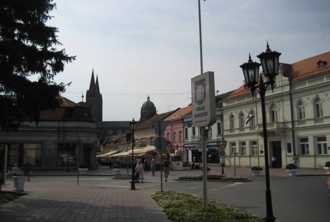 Vinković: Građani s pravom pitaju – gdje je nestao novac? - Novi Radio, Đakovo