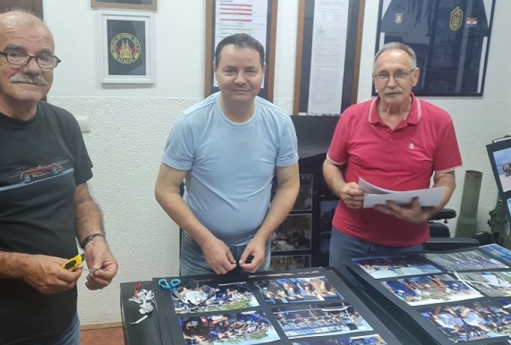 Izložba  povodom obilježavanja 34. Obljetnice osvajanja vojnih objekata u Đakovu i okolici - Culture - Elatus