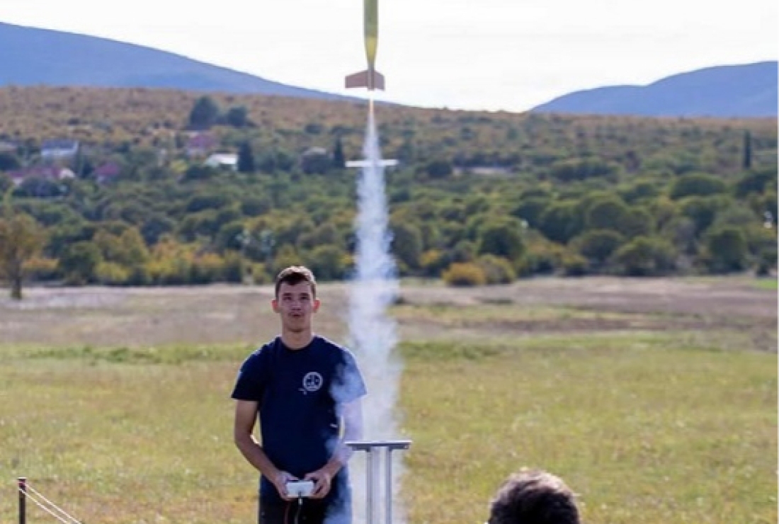 Mladi raketari odličnim rezultatima zaokružili natjecateljsku godinu - Novi Radio, Đakovo