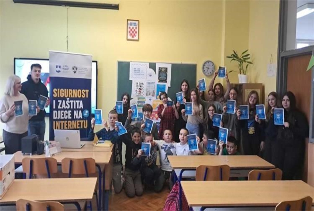 Klikni pametno! Policija i škole zajedno za sigurniji internet - Novi Radio, Đakovo