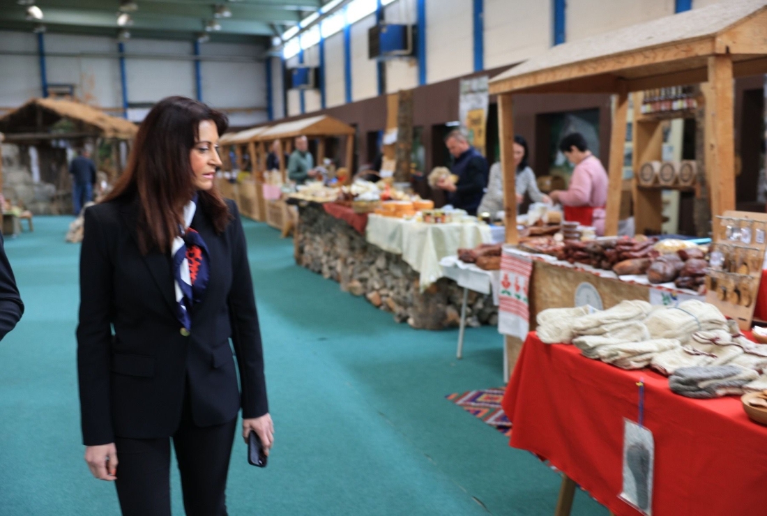 Županica Tramišak na Međunarodnom sajmu gospodarstva u Mostaru - Vijesti - Novi Radio, Đakovo