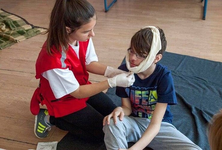 Međužupanijsko natjecanje mladih Hrvatskog Crvenog križa - Vijesti - Novi Radio, Đakovo