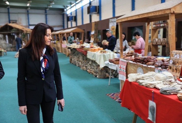 Županica Tramišak na Međunarodnom sajmu gospodarstva u Mostaru - Vijesti - Novi Radio, Đakovo