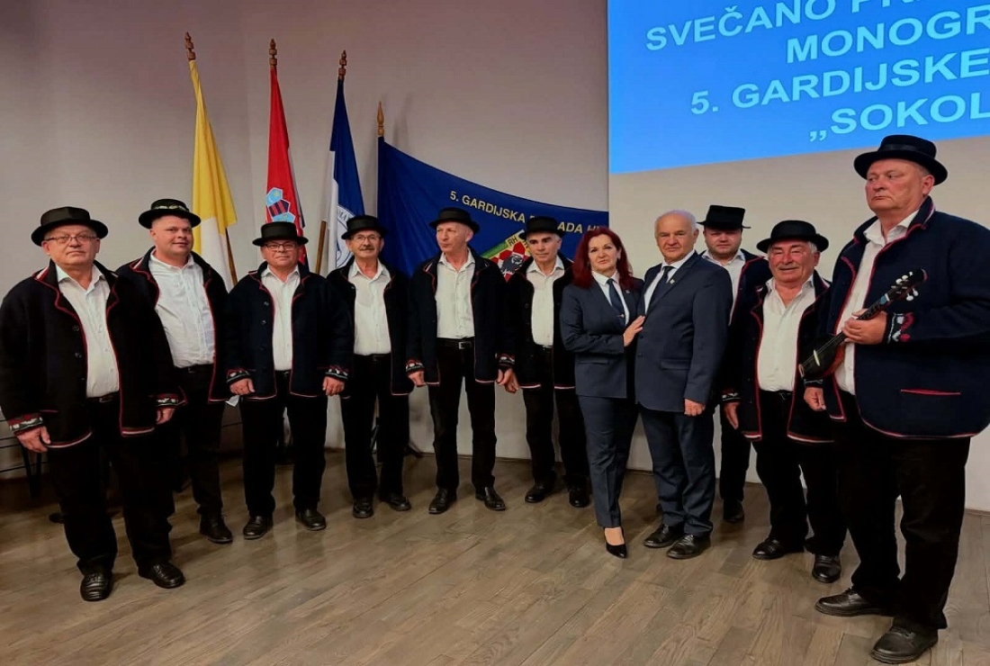 Koncert "Bećarinama za dušu" - Kultura - Novi Radio, Đakovo