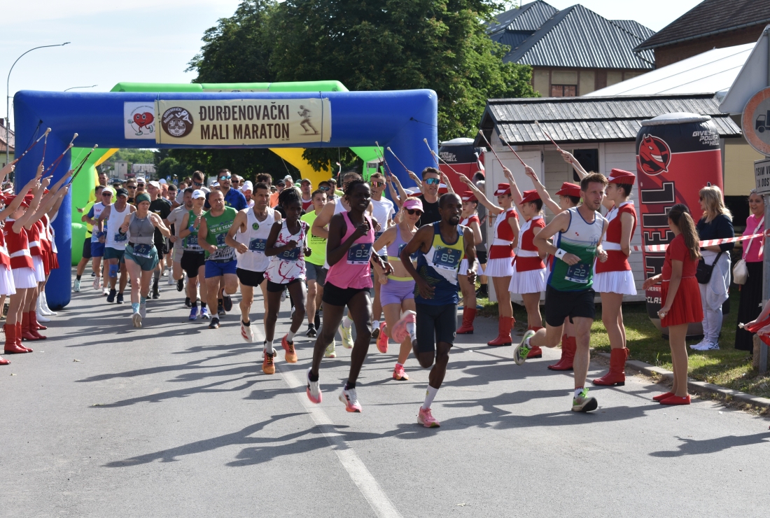 Više od 400 natjecatelja na 11. Đurđenovačkom malom maratonu - Novi Radio, Đakovo