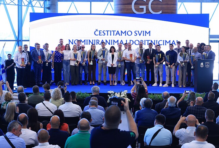 Proglašeni najbolji sportaši Osječko-baranjske županije - Vijesti - Novi Radio, Đakovo