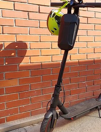Dijete teško ozlijeđeno u prometnoj nesreći s električnim romobilom - Vijesti - Novi Radio, Đakovo