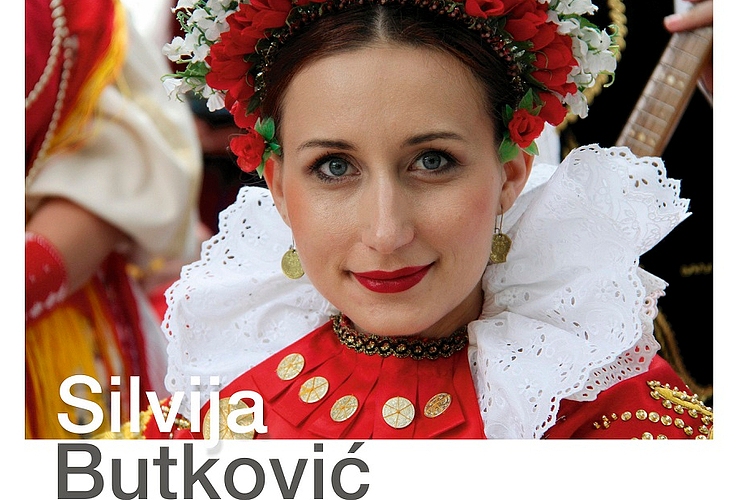 Izložba Silvije Butković „Žensko lice folklora” - Kultura - Novi Radio, Đakovo