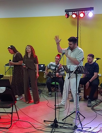 Na humanitarnom koncertu prikupljeno 2.420 eura - Vijesti - Novi Radio, Đakovo