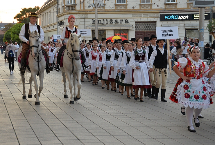 U subotu 27. Dan Mađara u Osijeku - Vijesti - Novi Radio, Đakovo