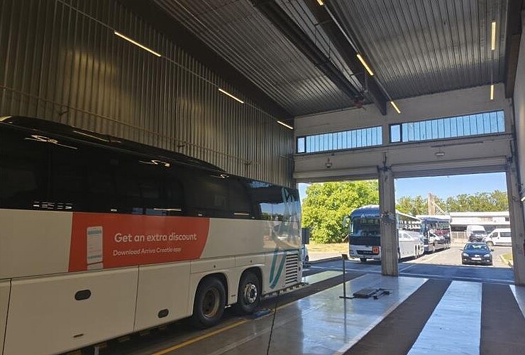 Pregledana 24 autobusa: Svi otklonili nedostatke i spremni za novu školsku godinu - Vijesti - Novi Radio, Đakovo