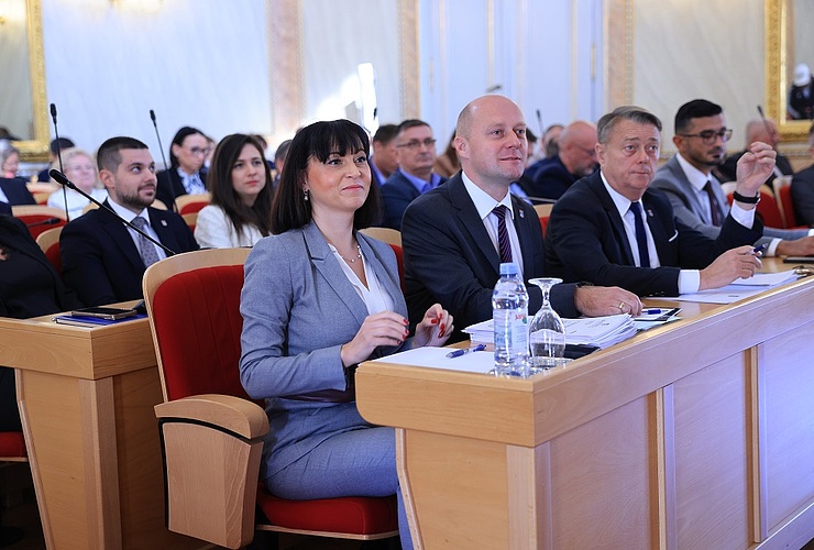 Skupština OBŽ: Širenje panike sigurno nije briga za zdravlje građana - Vijesti - Novi Radio, Đakovo